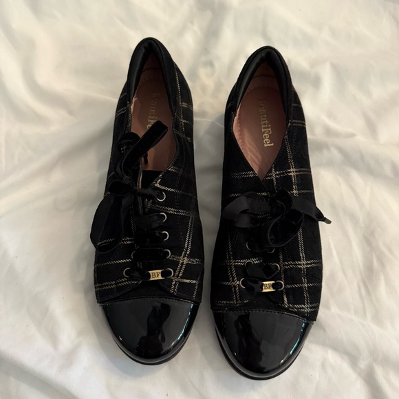 NWOT BeautiFeel Cella LR Flat - Picture 2 of 7